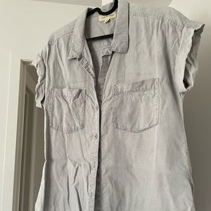 Cloth & Stone short sleeve shirt, XS, in very good condition